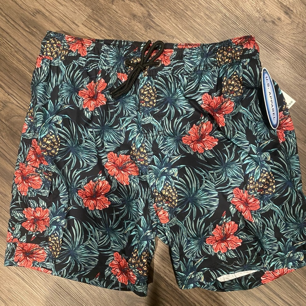 NWT, Hawaiian board shorts, size L